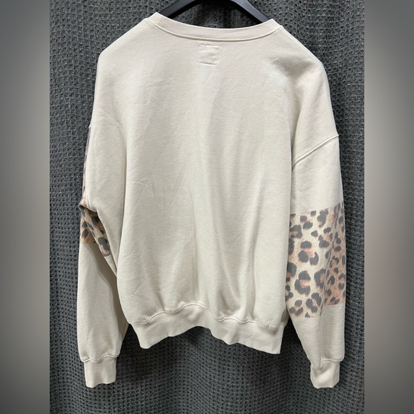 Buckle Modish Rebel In The Wild Mixed Cheetah Print Sweatshirt Size L - Picture 5 of 7
